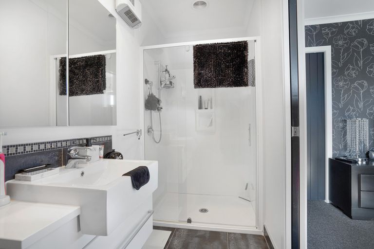 Photo of property in 40 Colville Street, Masterton, 5810