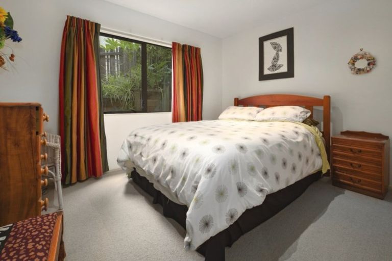 Photo of property in 18a Latitude Close, Whitby, Porirua, 5024