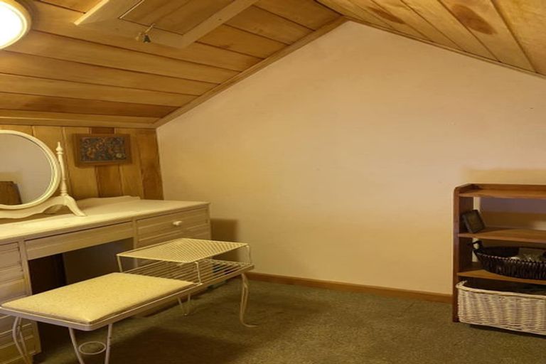 Photo of property in 10/457 Swanson Road, Ranui, Auckland, 0612