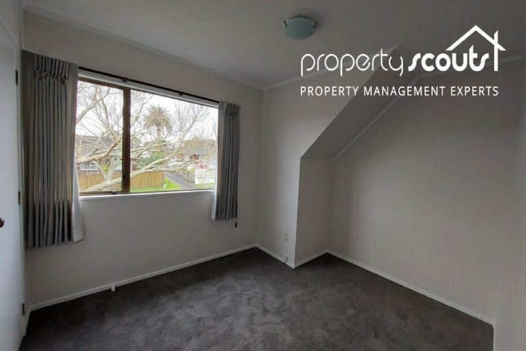 Photo of property in 1/14 Bramley Drive, Farm Cove, Auckland, 2012