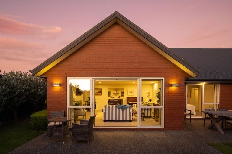 Photo of property in 10 Windsor Close, Springlands, Blenheim, 7201