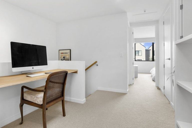 Photo of property in 8 Jack Seabrook Road, Hobsonville, Auckland, 0616