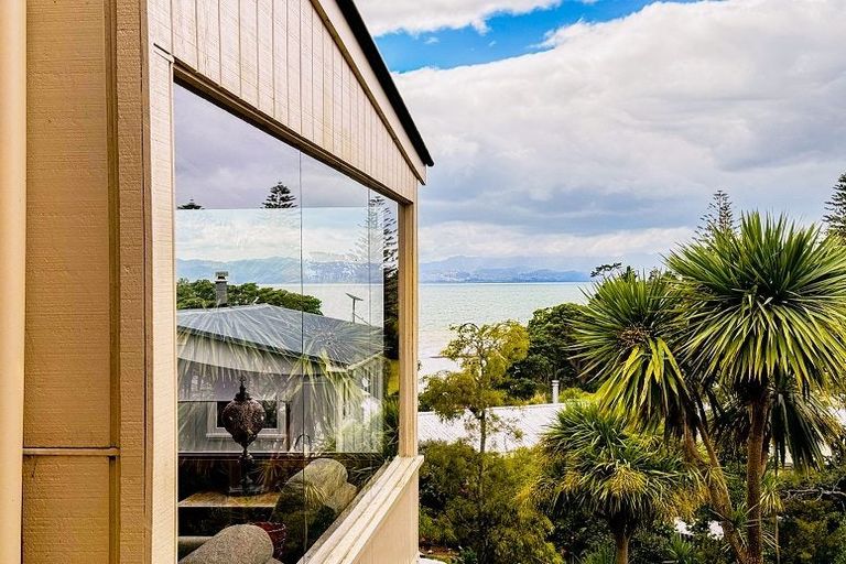 Photo of property in 71 Howard Road, Orere Point, Papakura, 2585