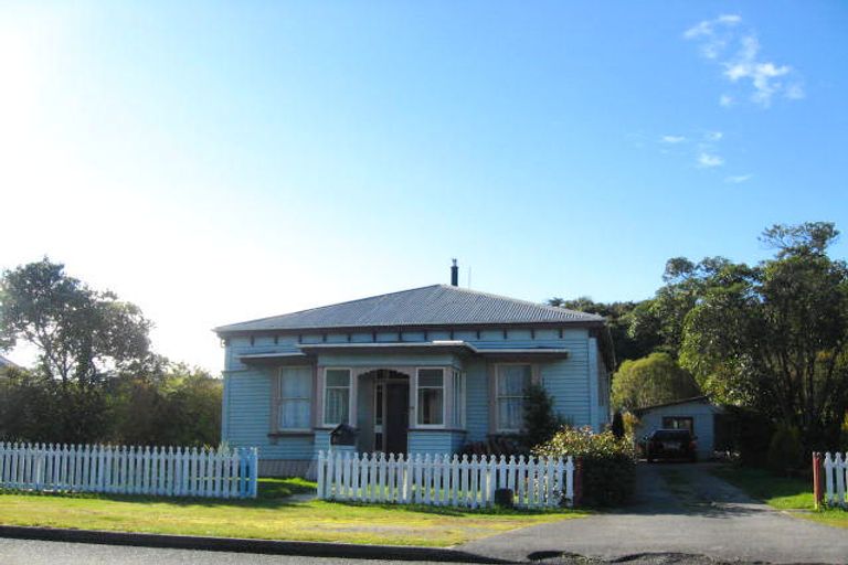 Photo of property in 81 Marsden Road, Greymouth, 7805