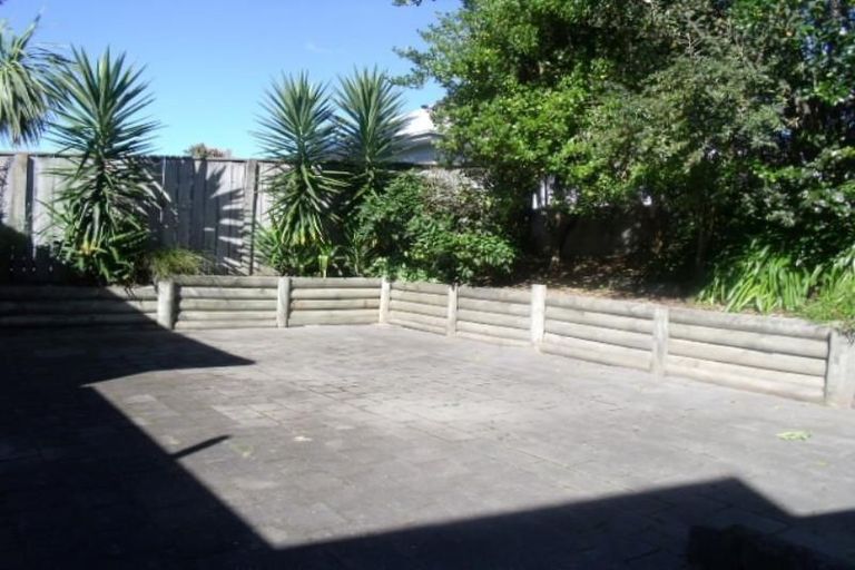 Photo of property in 17 Cameron Road, Bluff Hill, Napier, 4110