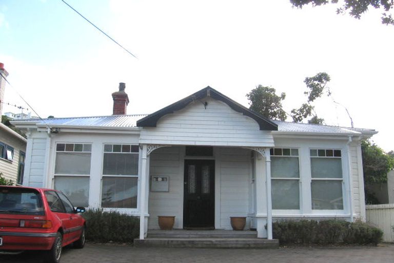 Photo of property in 16 Ventnor Street, Seatoun, Wellington, 6022