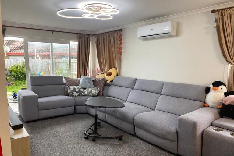 Photo of property in 28 Farmland Road, Papakura, 2110