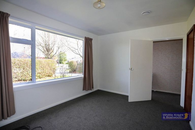 Photo of property in 48 Guildford Street, Burnside, Christchurch, 8053