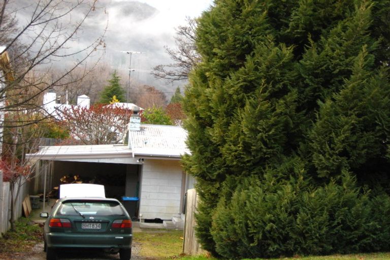 Photo of property in 13 Merioneth Street, Arrowtown, 9302