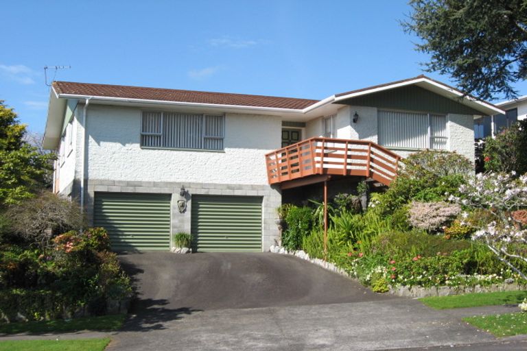 Photo of property in 10 Magnolia Drive, Westown, New Plymouth, 4310