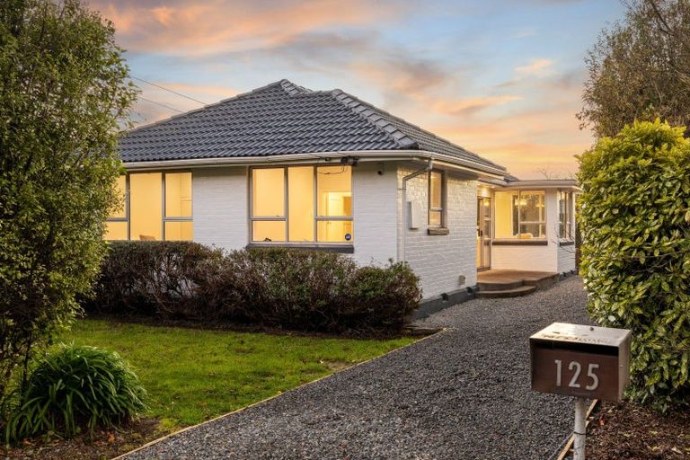Photo of property in 125 Centaurus Road, Huntsbury, Christchurch, 8022