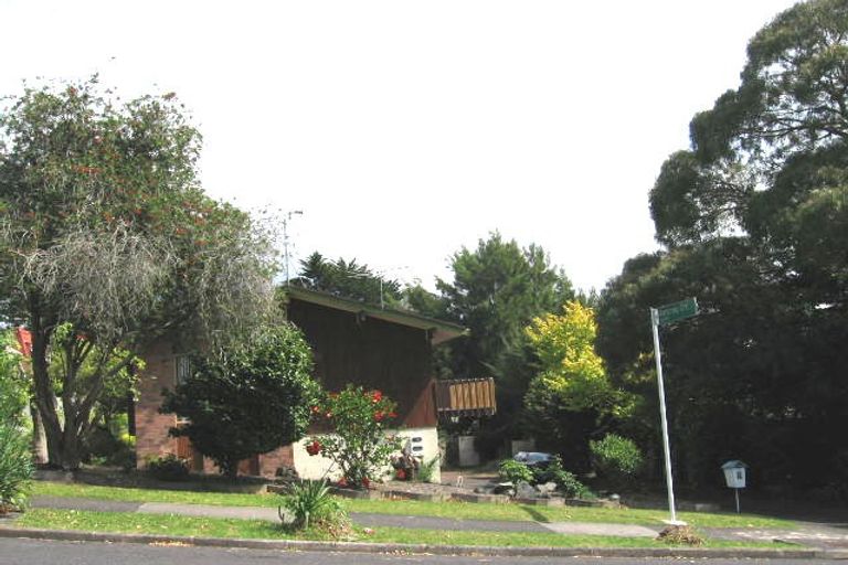 Photo of property in 30 Waiau Street, Torbay, Auckland, 0630