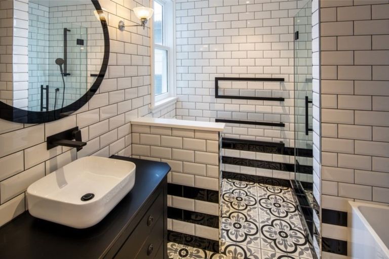 Photo of property in 322 Oriental Parade, Oriental Bay, Wellington, 6011