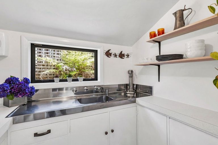 Photo of property in 12 Arawa Street, Raumati Beach, Paraparaumu, 5032