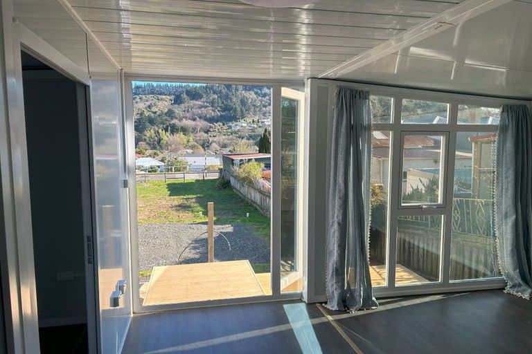 Photo of property in 73 Wickliffe Terrace, Port Chalmers, 9023