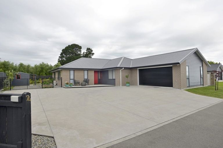 Photo of property in 72 Feist Street, Carterton, 5713