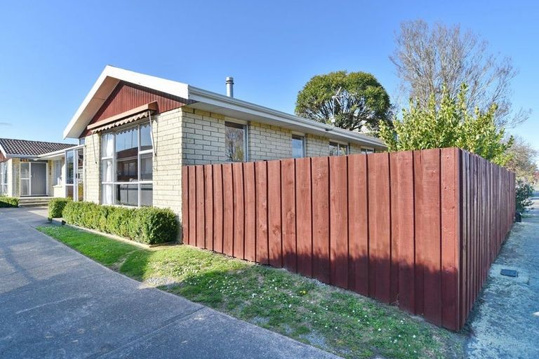 Photo of property in 1/24 Greenock Street, Redwood, Christchurch, 8051