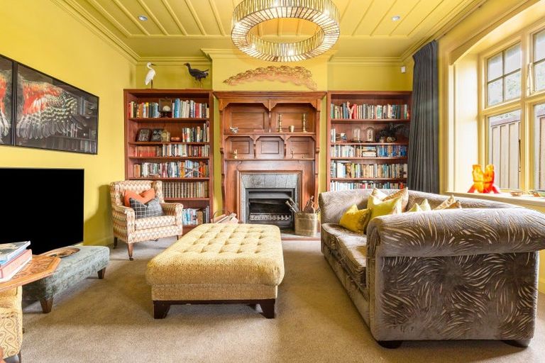 Photo of property in 111 Brougham Street, Mount Victoria, Wellington, 6011