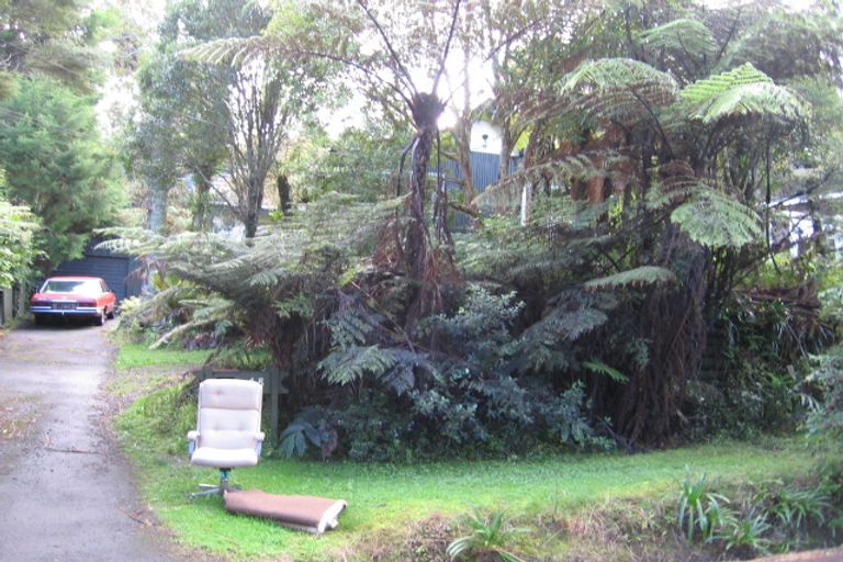 Photo of property in 48 Waima Crescent, Titirangi, Auckland, 0604