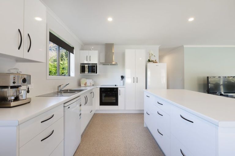 Photo of property in 43 Oxford Street, Kingston, Athol, 9793