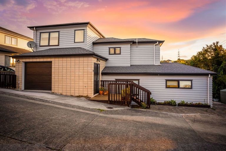 Photo of property in 1a Makora Road, Massey, Auckland, 0614