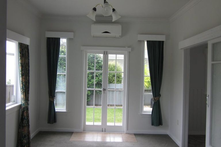 Photo of property in 1a Logan Avenue, Napier South, Napier, 4110