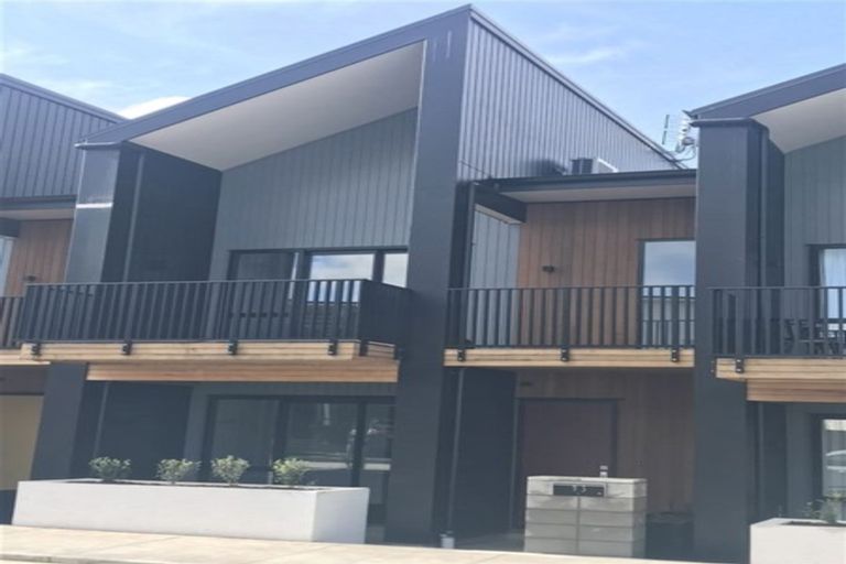 Photo of property in 93 Bomb Point Drive, Hobsonville, Auckland, 0616