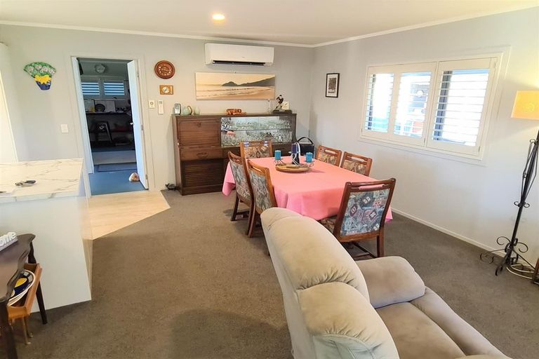 Photo of property in 105 Nikau Close, Matarangi, Whitianga, 3592