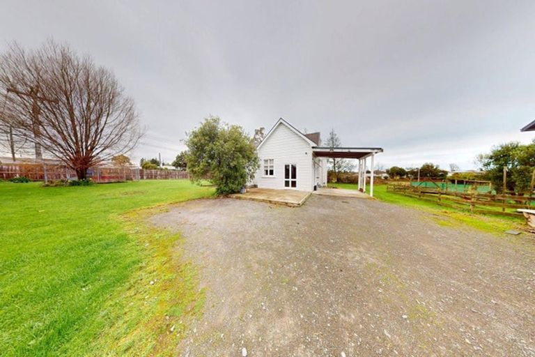 Photo of property in 215 Bridge Street, Bulls, 4818