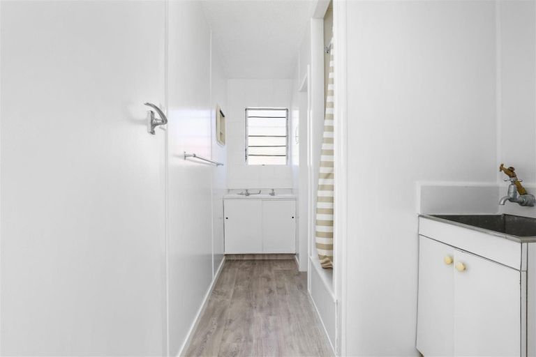 Photo of property in 226 Old Farm Road, Hamilton East, Hamilton, 3216