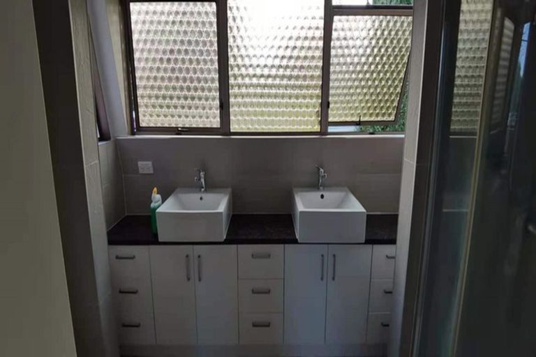 Photo of property in 41 Park Rise, Campbells Bay, Auckland, 0630