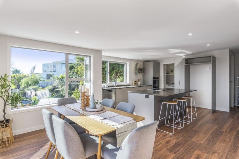 Photo of property in 1a Martin Road, Paraparaumu Beach, Paraparaumu, 5032