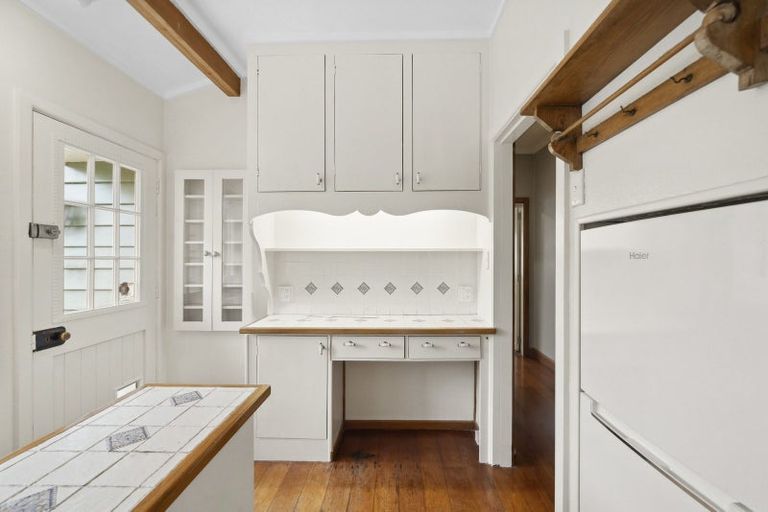 Photo of property in 1 Hathaway Avenue, Karori, Wellington, 6012