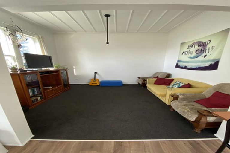 Photo of property in 90 Hinau Street, Castlecliff, Whanganui, 4501