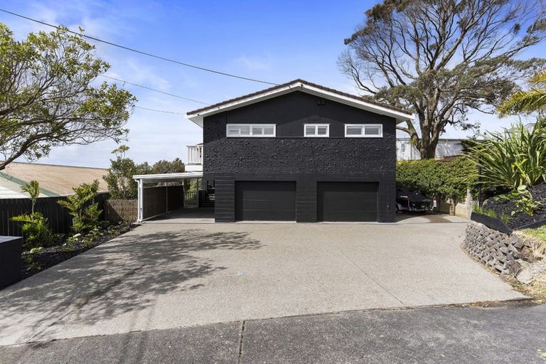 Photo of property in 3 Francis Avenue, Stanmore Bay, Whangaparaoa, 0932