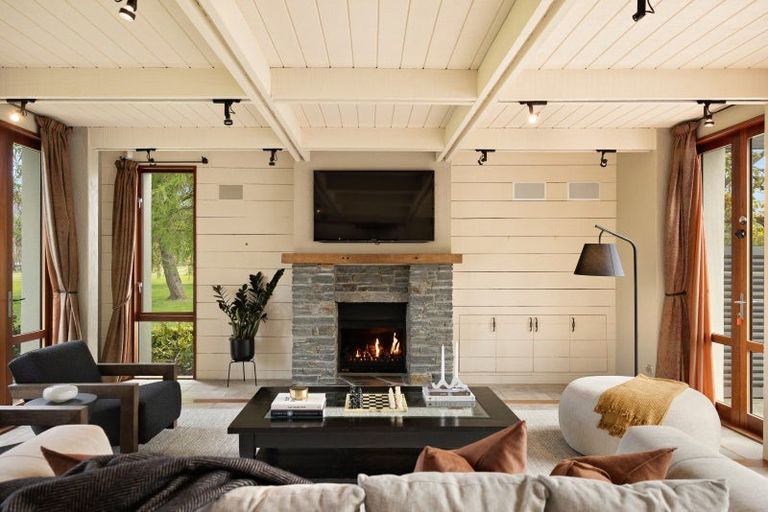 Photo of property in Millbrook Resort, 1 Malaghans Ridge, Arrowtown, 9371