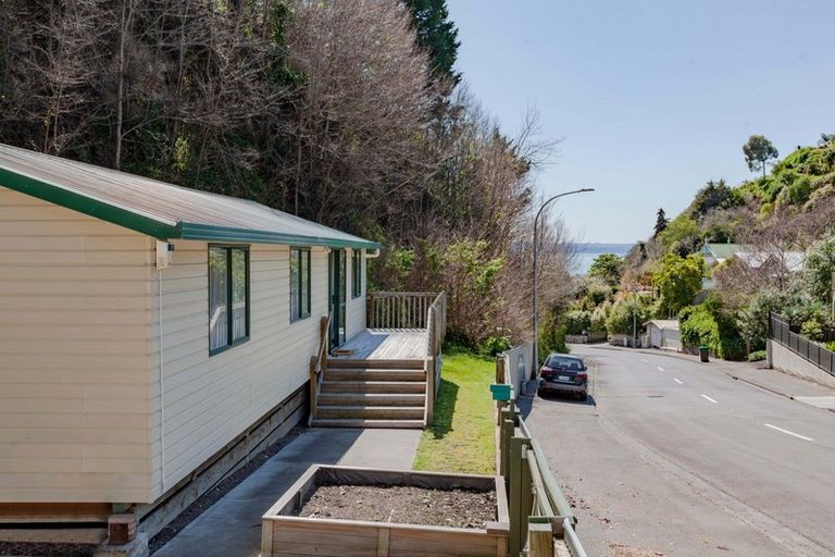 Photo of property in 112 Milton Road, Hospital Hill, Napier, 4110