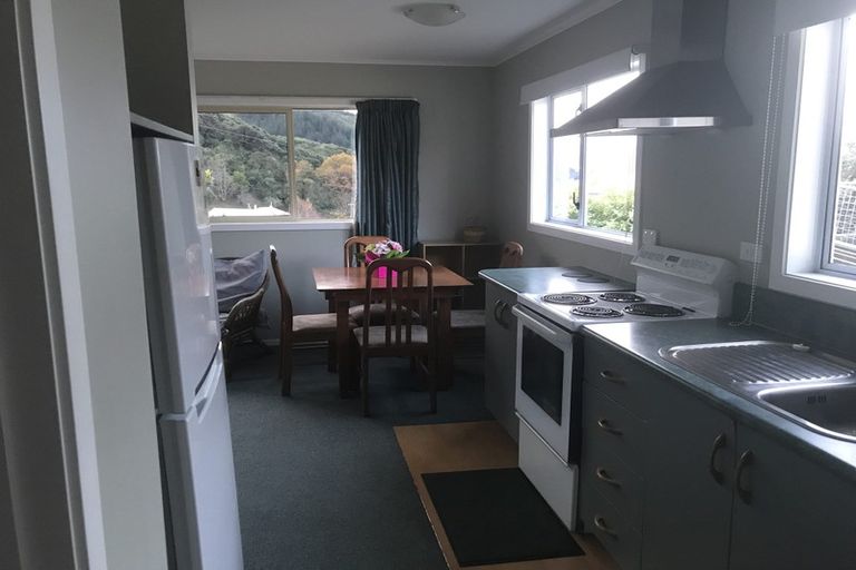 Photo of property in 10 Dorset Street, Picton, 7220