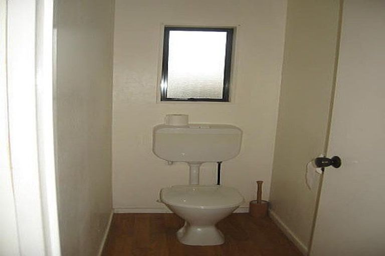 Photo of property in 2/6 Esperanto Road, Papatoetoe, Auckland, 2025