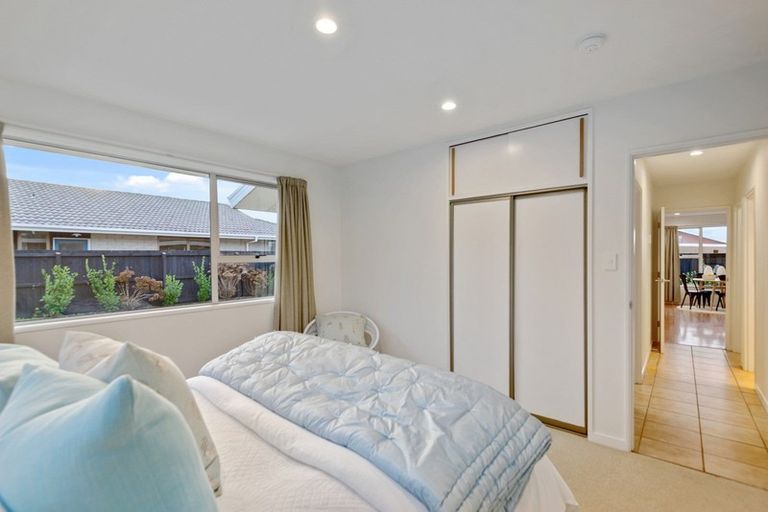 Photo of property in 11 Lodge Place, Ilam, Christchurch, 8041