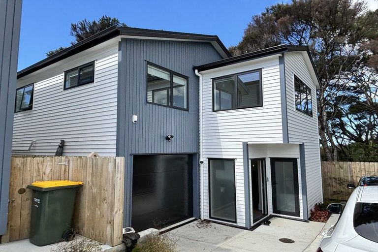 Photo of property in 29c West Harbour Drive, West Harbour, Auckland, 0618