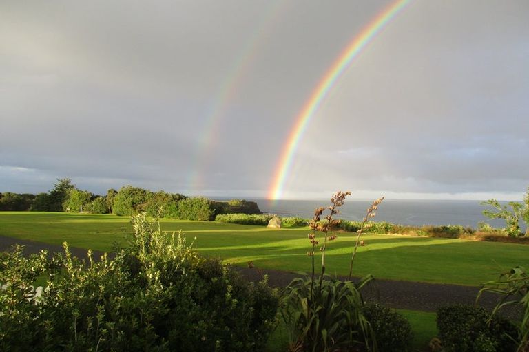 Photo of property in 10 Halse Place, Opunake, 4616