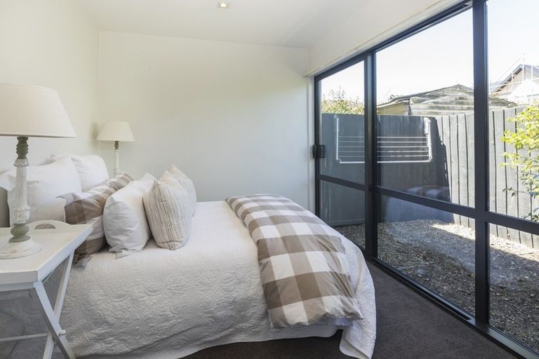 Photo of property in 8/20 North Avon Road, Richmond, Christchurch, 8013