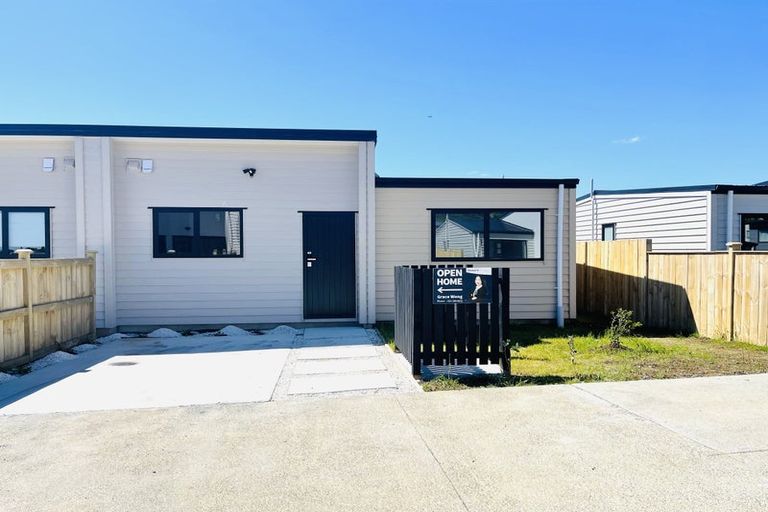 Photo of property in 13a Poruru Close, Papakura, 2110