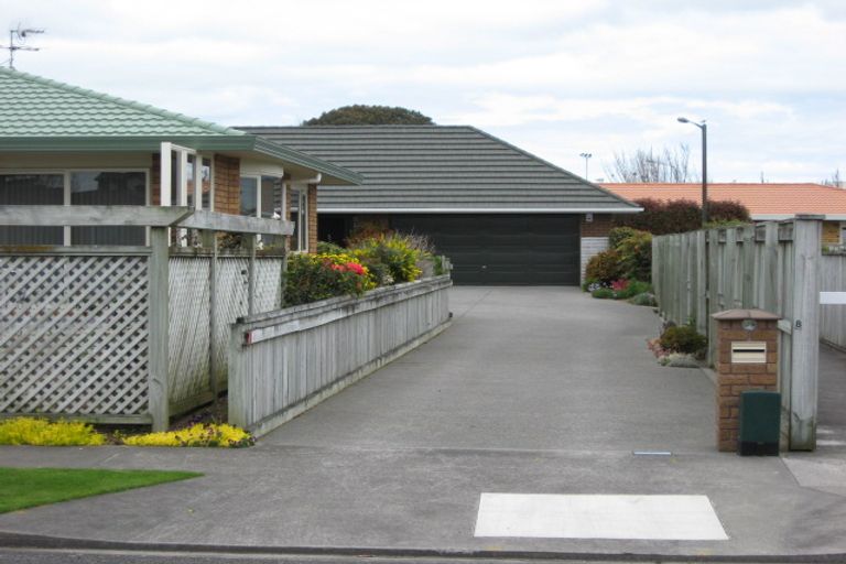 Photo of property in 8 Turakina Street, Merrilands, New Plymouth, 4312