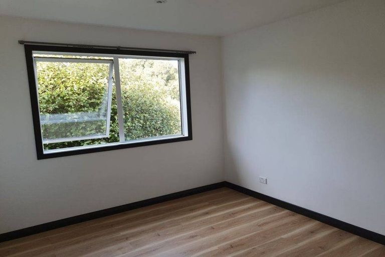 Photo of property in 9a Cheshire Street, Cannons Creek, Porirua, 5024