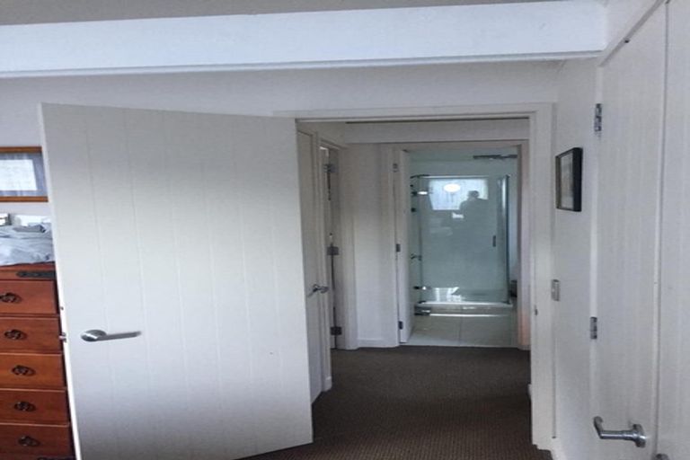 Photo of property in 24 Cottleville Terrace, Thorndon, Wellington, 6011