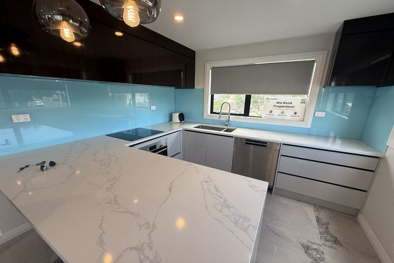 Photo of property in 2c Convair Crescent, Mangere, Auckland, 2022