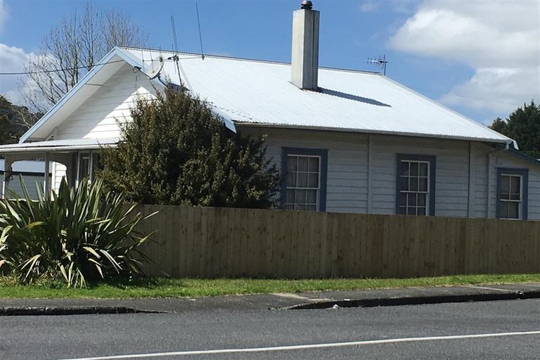 Photo of property in 69 Valley Road, Hikurangi, 0114