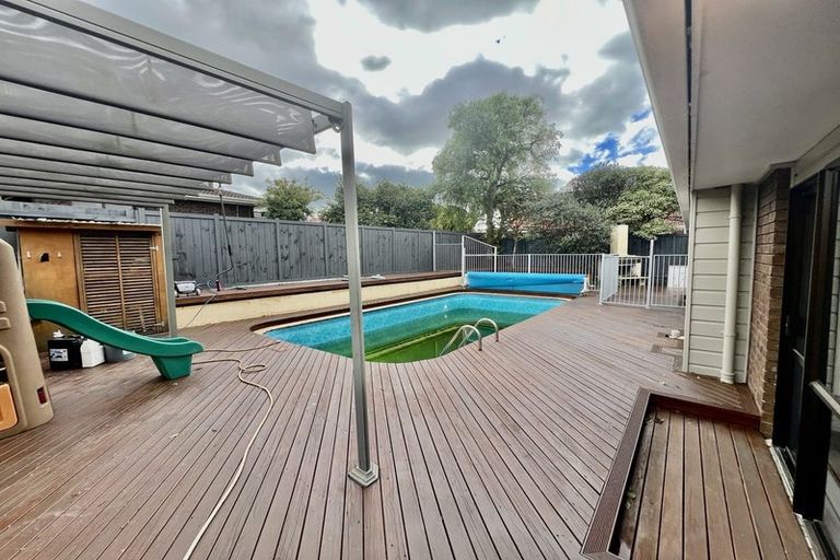 Photo of property in 3 Mimosa Place, Half Moon Bay, Auckland, 2012